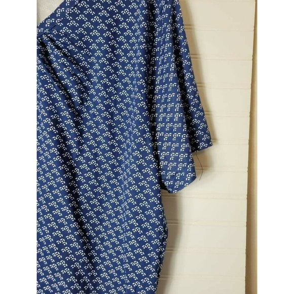 Women Within Blue With White Geometric Pattern Blouse - Picture 2 of 6